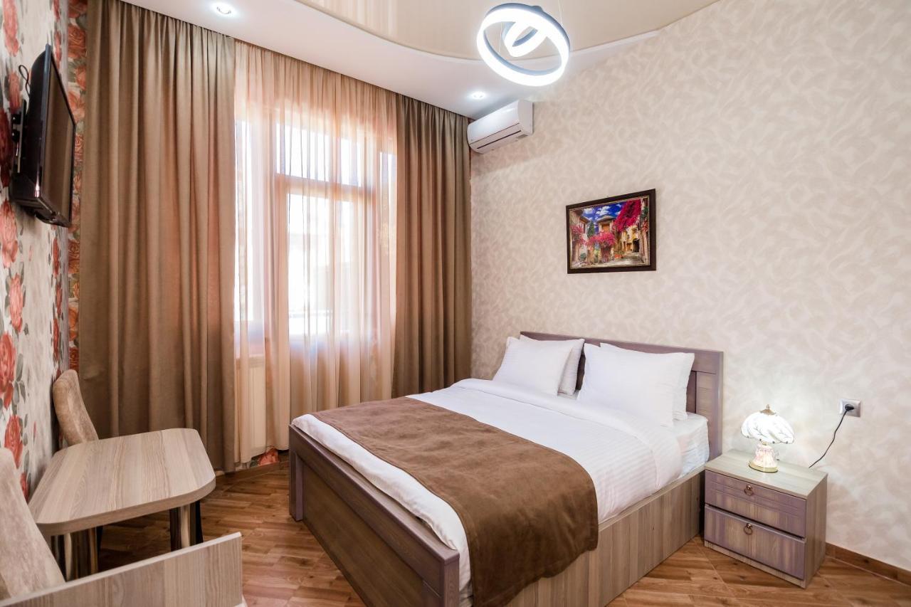 George Hotel Tbilisi Buitenkant foto