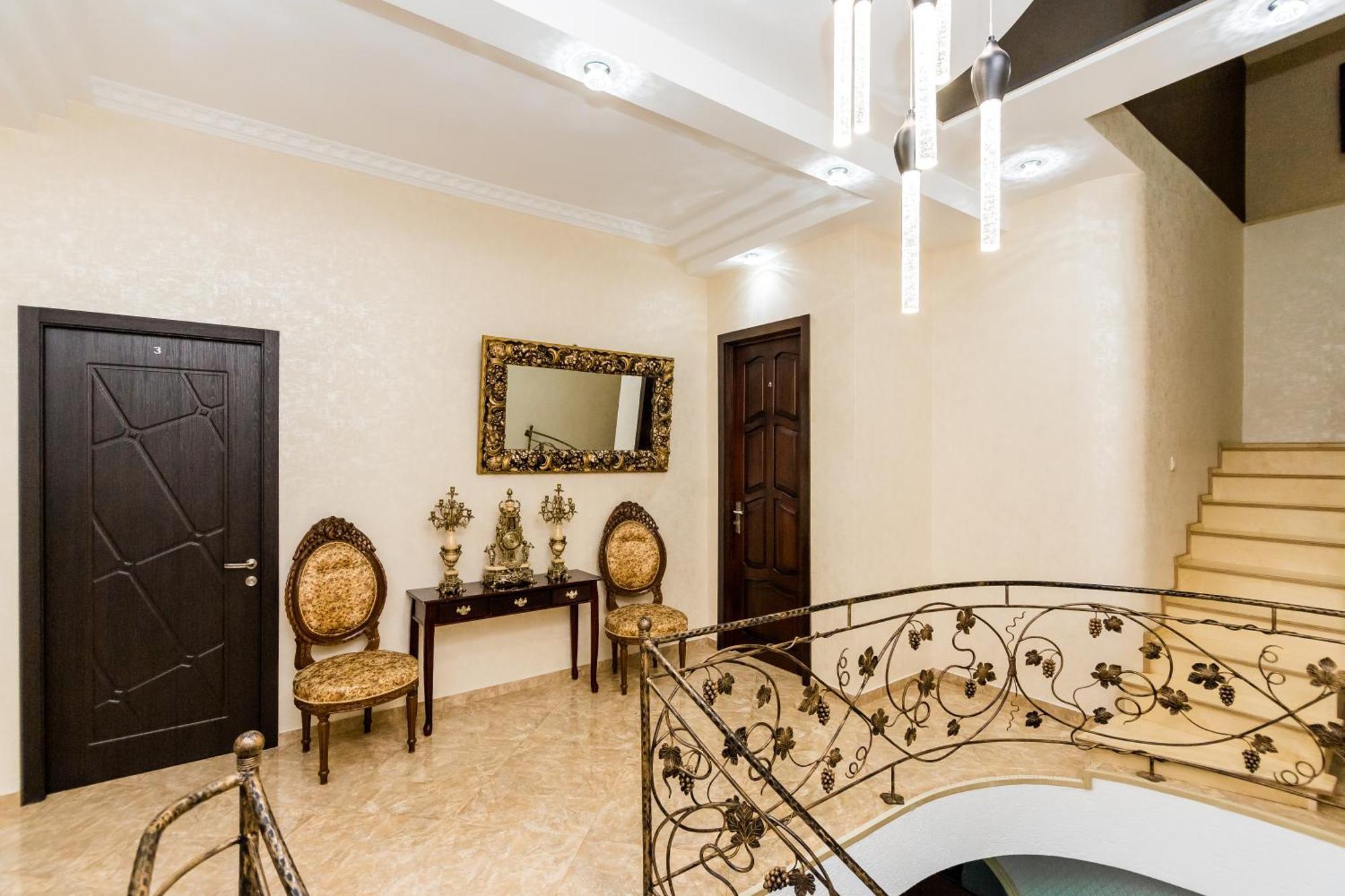 George Hotel Tbilisi Buitenkant foto