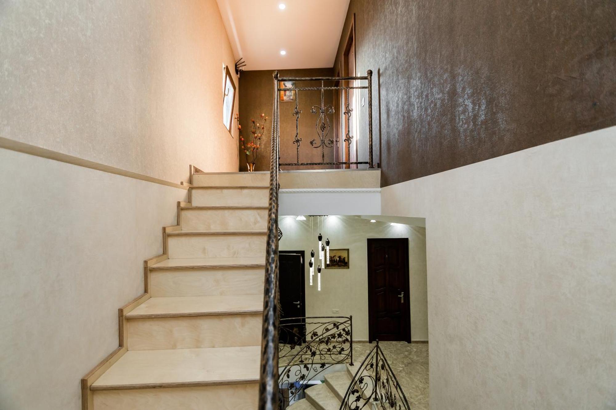 George Hotel Tbilisi Buitenkant foto